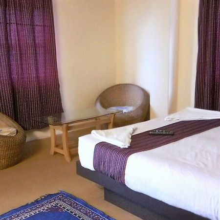 Hotel Snowview Pelling Bagian luar foto